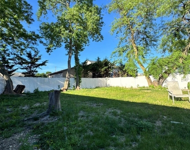 64 Sprague Avenue - Photo Thumbnail 25