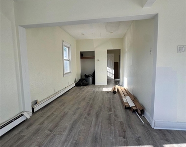 64 Sprague Avenue - Photo Thumbnail 14