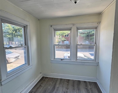 64 Sprague Avenue - Photo Thumbnail 17