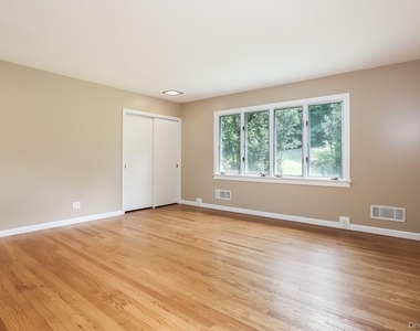 6 Jackson Road - Photo Thumbnail 6