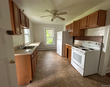 5851 S Elm Avenue - Photo Thumbnail 5