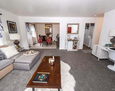 46 Robinson Avenue - Photo Thumbnail 11
