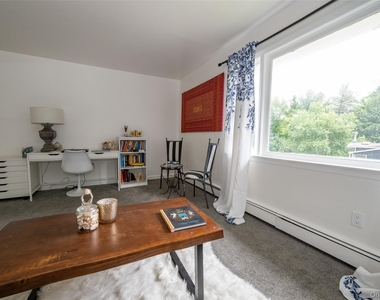 46 Robinson Avenue - Photo Thumbnail 10