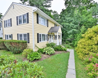 46 Robinson Avenue - Photo Thumbnail 1