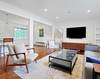 8 Duers Court - Photo Thumbnail 4