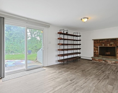 8 Duers Court - Photo Thumbnail 15