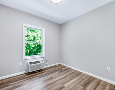 108 N Kensico Avenue - Photo Thumbnail 10