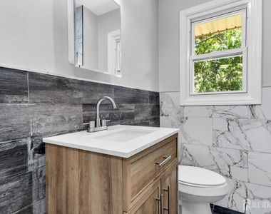 368-370 Voorhees Avenue - Photo Thumbnail 21