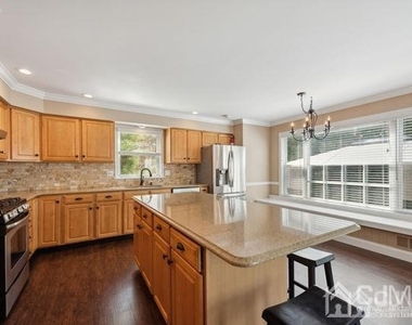 408 Prospect Avenue - Photo Thumbnail 9