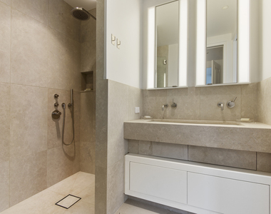 404 Park Avenue S - Photo Thumbnail 5