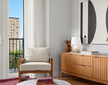 249 Willoughby Avenue - Photo Thumbnail 3