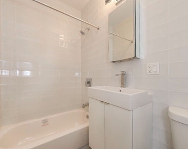92 Rivington Street - Photo Thumbnail 2