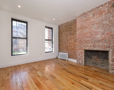 92 Rivington Street - Photo Thumbnail 3