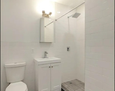 92 Rivington Street - Photo Thumbnail 4