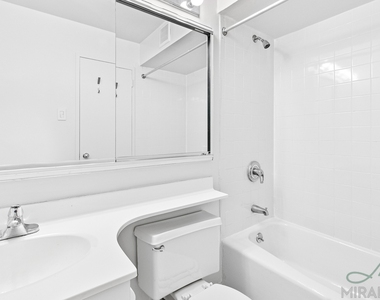 153 E 32nd Street - Photo Thumbnail 8
