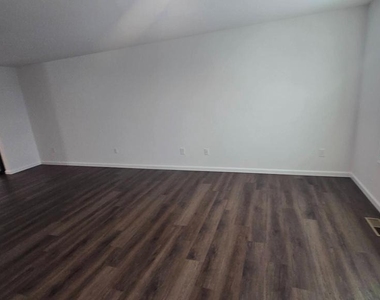 14 Snowdrop Court - Photo Thumbnail 18
