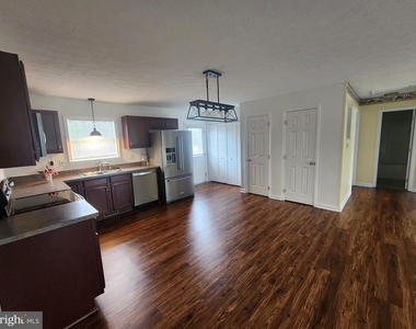 227 Tather Drive - Photo Thumbnail 7