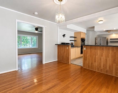 1000 Richmond Drive - Photo Thumbnail 14