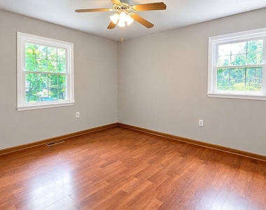 1000 Richmond Drive - Photo Thumbnail 19
