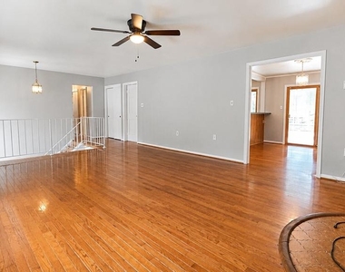 1000 Richmond Drive - Photo Thumbnail 12