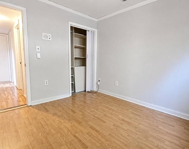 1000 Richmond Drive - Photo Thumbnail 7