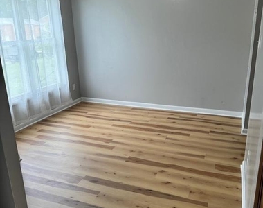 23 Oak Drive - Photo Thumbnail 12