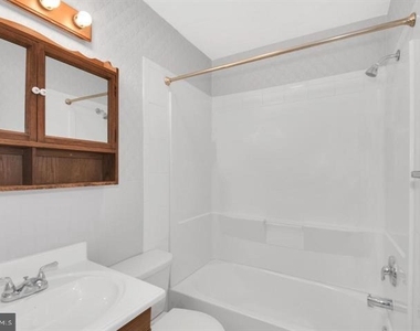 23 Oak Drive - Photo Thumbnail 3