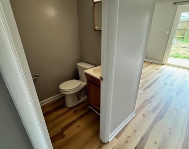 23 Oak Drive - Photo Thumbnail 11