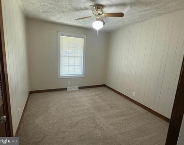 1391 Garrisonville Road - Photo Thumbnail 16