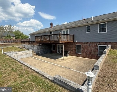 1391 Garrisonville Road - Photo Thumbnail 17