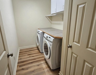 2822 Slingerland Drive - Photo Thumbnail 28