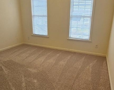2822 Slingerland Drive - Photo Thumbnail 31