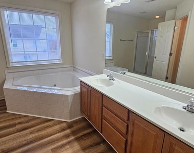 2822 Slingerland Drive - Photo Thumbnail 43