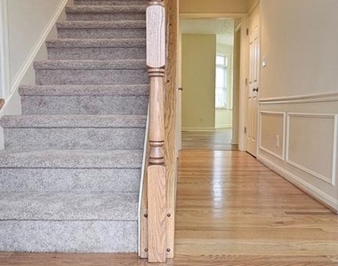 2822 Slingerland Drive - Photo Thumbnail 3