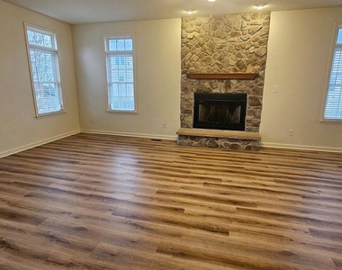 2822 Slingerland Drive - Photo Thumbnail 10