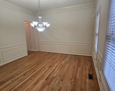 2822 Slingerland Drive - Photo Thumbnail 5