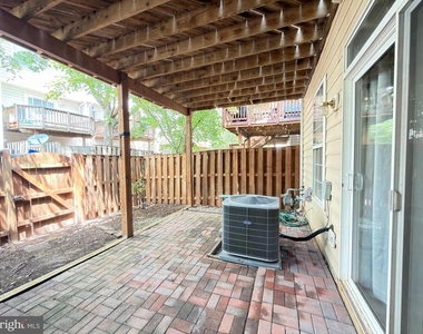 14216 Legend Glen Court - Photo Thumbnail 21