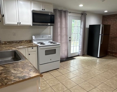 4468 Dale Boulevard - Photo Thumbnail 5