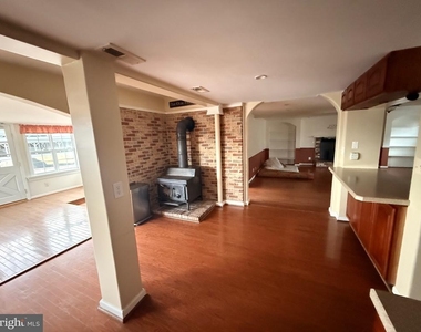 10733 Parkgate Drive - Photo Thumbnail 9