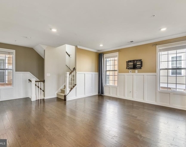 23266 Southdown Manor Terrace - Photo Thumbnail 8