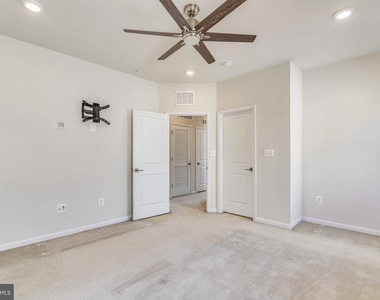 23266 Southdown Manor Terrace - Photo Thumbnail 32