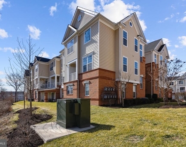 23266 Southdown Manor Terrace - Photo Thumbnail 19