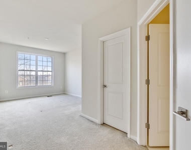 23266 Southdown Manor Terrace - Photo Thumbnail 28