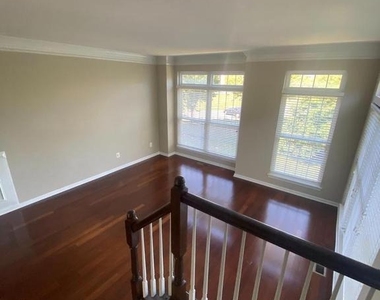 25039 Justice Drive - Photo Thumbnail 14