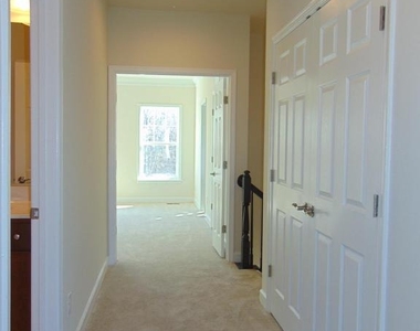 42641 Oak Park Sq - Photo Thumbnail 27
