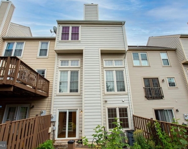 21707 Leatherleaf Circle - Photo Thumbnail 36