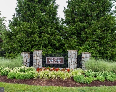 21707 Leatherleaf Circle - Photo Thumbnail 40