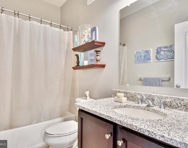 23487 Logans Ridge Terrace - Photo Thumbnail 16