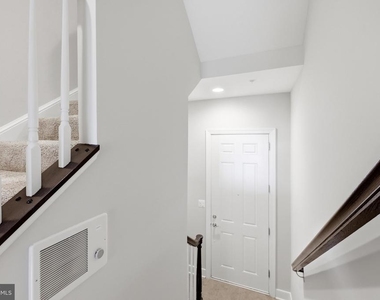 43976 Vaira Terrace - Photo Thumbnail 2