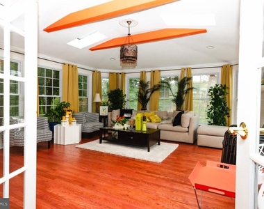 18278 Maple Spring Court - Photo Thumbnail 11
